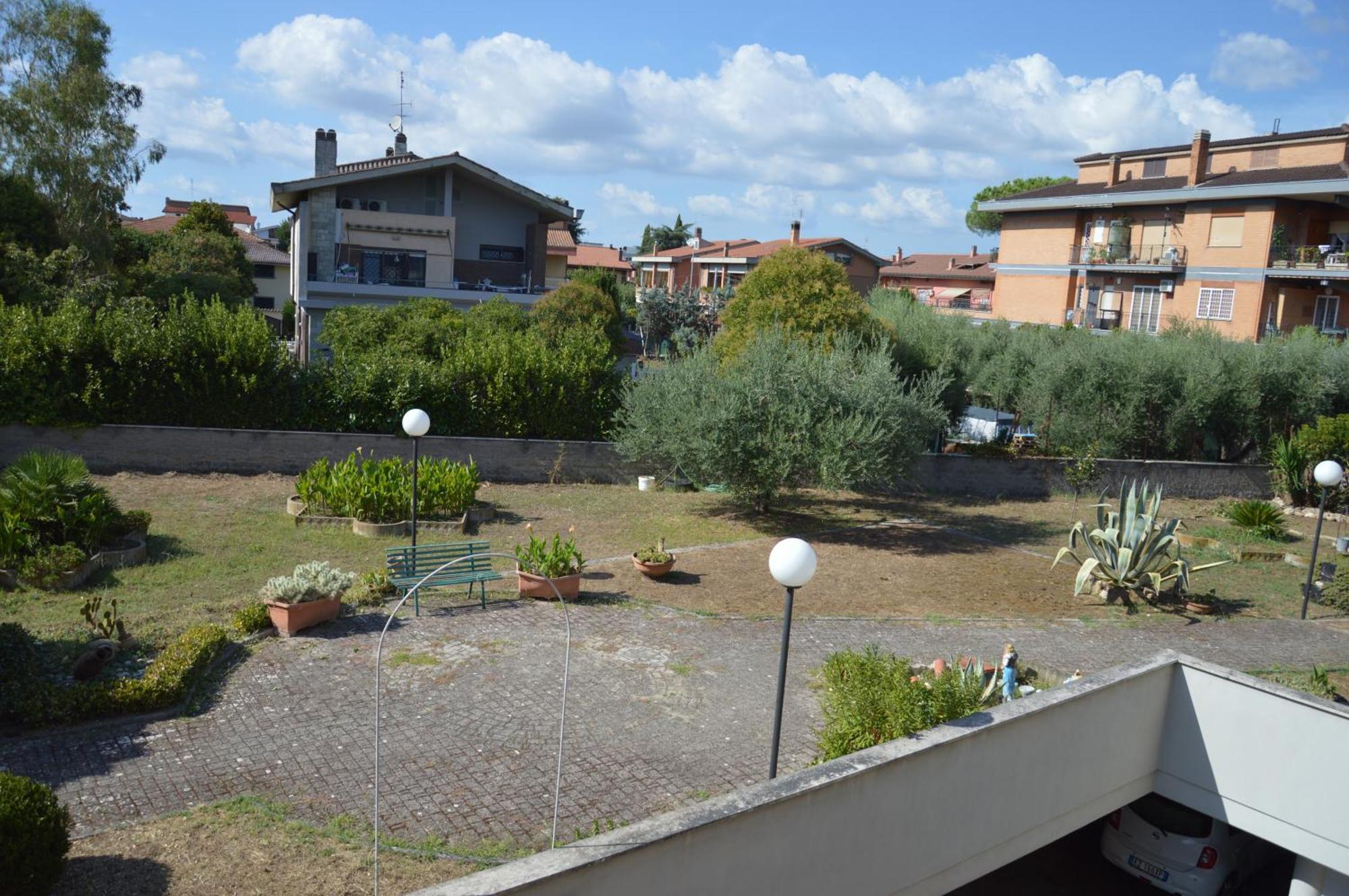 Domus Achille Fosco Hotell Ciampino Exteriör bild